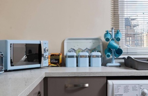 Sheffield House | Stylish City Centre house - Parking & Garden