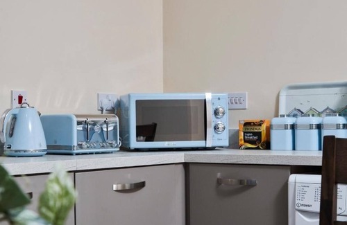 Sheffield House | Stylish City Centre house - Parking & Garden