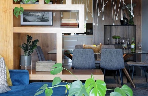 Clifton Apartment | Stylish Clifton Apartment - Number 5102
