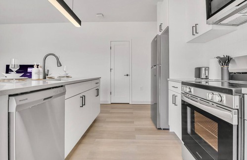 University Circle Apartment | Stylish & Comfortable 2BR | Cleveland Clinic