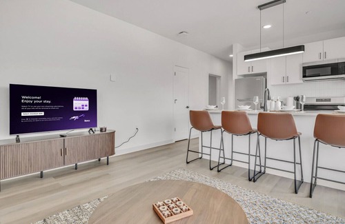 University Circle Apartment | Stylish & Comfortable 2BR | Cleveland Clinic