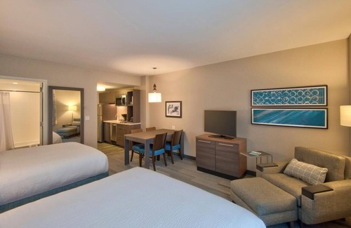 Flagami Hotel | Stylish & Comfortable Stay near Miami International Airport | 3 Units