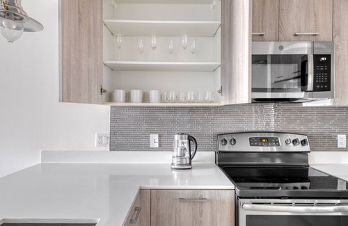Coral Way Apartment | Stylish Coral Gables 1BR w/W/D & Pool, nr Miracle Mile, by Blueground