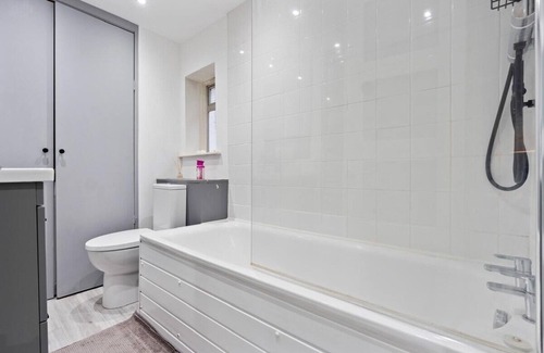Fulham Apartment | Stylish & Cosy Flat in the Heart of Fulham - 1BDR
