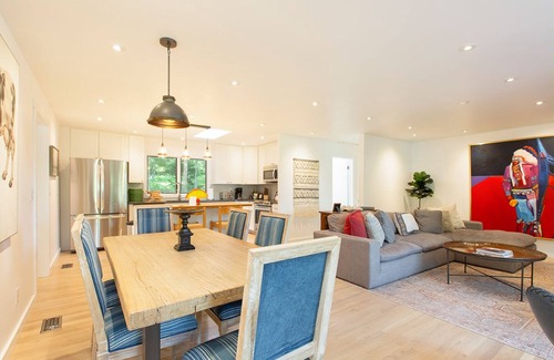 Hendersonville Cottage | Stylish cottage bordering one of the farm's sweeping pastures.