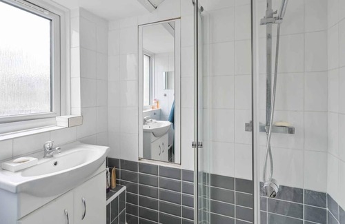 Covent Garden Apartment | Stylish Covent Garden duplex in beautiful centrally located neighbourhood