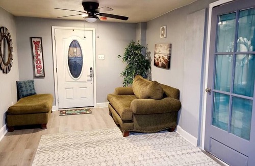 Shreveport House | Stylish & Cozy 2Bedroom Apt-A