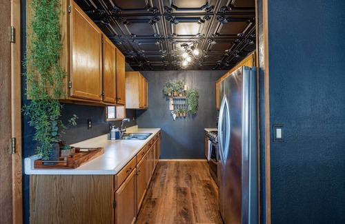 Munds Park Cabin | Stylish & Cozy Cabin Retreat in Munds Park!