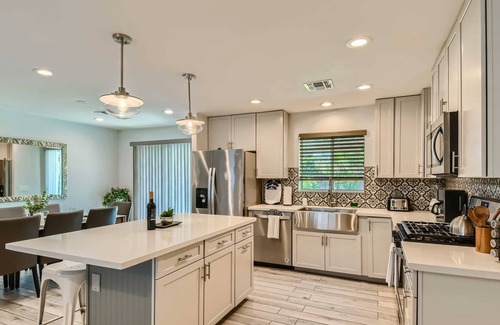 Peaceful Valley House | Stylish & Cozy Desert Charmer in Scottsdale!