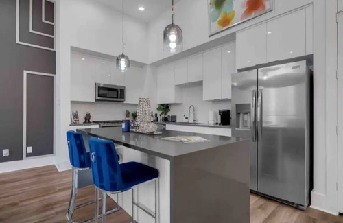 Riverside Terrace House | Stylish Cozy home near DT Houston and Medical Cntr