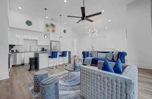 Riverside Terrace House | Stylish Cozy home near DT Houston and Medical Cntr
