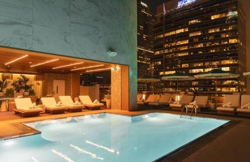 Financial District Hotel | Stylish & Cozy Room in the Heart of DTLA – Near Crypto Arena, Dining & Shopping