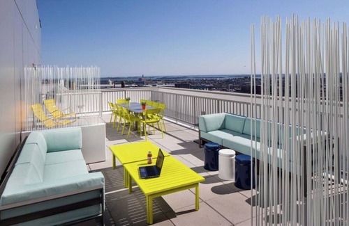 Theatre District Apartment | Stylish Downtown 1BR w/Luxury Amenities and Rooftop Views by Blueground