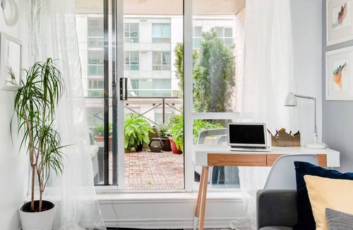 Financial District Apartment | Stylish downtown apartment with private patio and parking