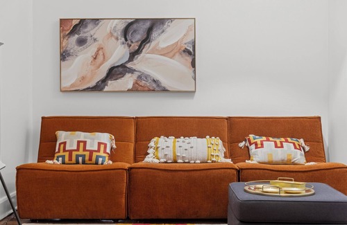 New Farm Apartment | Stylish escape in the heart of New Farm