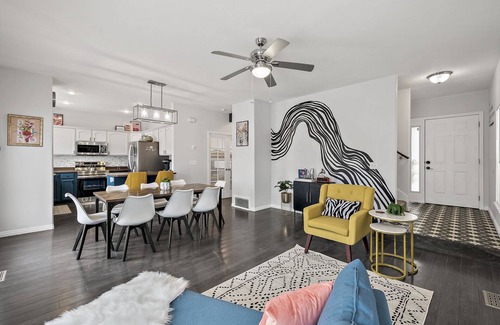South Jordan House | Stylish & Family Friendly w/Fenced Yard, Garage, Game Room, BBQ, Near Eats & Fun