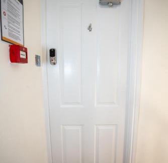 Holborn and Covent Garden Apartment | Stylish Flat Minutes from Covent Garden - West End