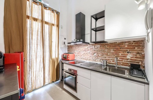 Embajadores Apartment | Stylish Flat Near Plaza Mayor & La Latina