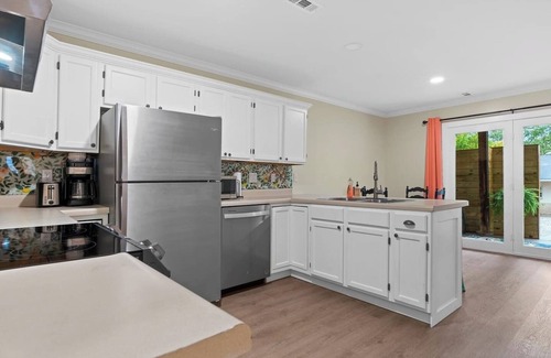 Richmond Apartment | Stylish, Fully Furnished Apartments - Comfort and Convenience, Just Like Home