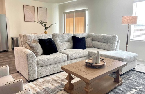 Fort Worth House | Stylish Haven on Glen Crossing Rd #42036