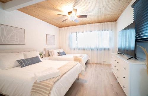 St. Petersburg - Clearwater House | Stylish Heated Pool House Near The Beach