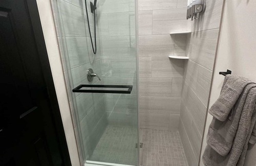 East New York Apartment | Stylish high end apartment 2 bed 1 bath