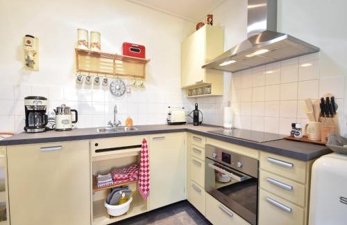 Kamperland House | Stylish Holiday Home Near Sea