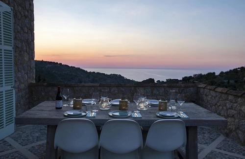 Deia Villa | Stylish holiday home with Deia views