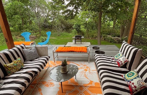 Carrying Place House | Stylish Home in PEC Perfect for Families & Couples, 1/2 hr drive to Sandbanks!