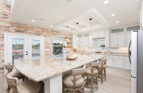 La Joya House | Stylish Lakefront Home in La Joya with Deck Views