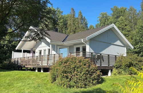Bouvet Island House | Stylish Lakehouse retreat with views over Djulö