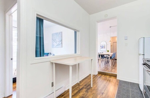 Plateau Mont Royal Apartment | Stylish Le Plateau Apt | Walk to Eat, Shop & Metro