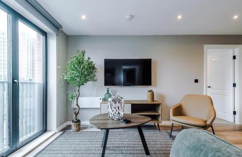 Holbeck Apartment | Stylish Leeds City Centre Flat - Free Parking