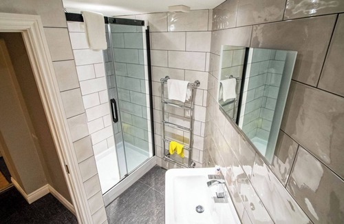 Sheffield Apartment | Stylish Living Apartment in Sheffield City