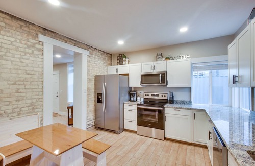 Logan Apartment | Stylish Logan Retreat w/Smart TV + Central A/C!