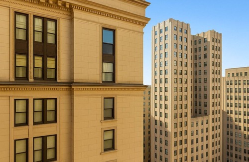 Downtown Cleveland Apartment | Stylish Luxe Suite | Rock Hall Stadiums Casino