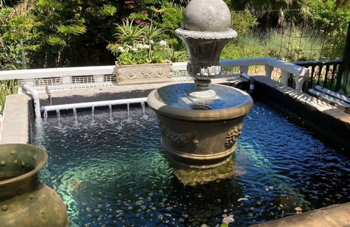 Trawal Villa | Stylish & luxurious villa in Stellenbosch.