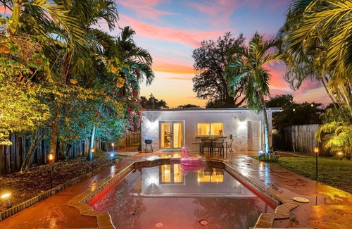 Miami Shores House | Stylish Miami Oasis with Pool | Sleeps 8