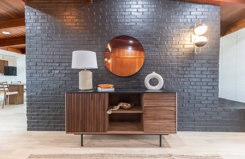 Ludington House | Stylish Mid-Century Modern Cottage