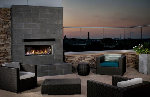 SoNo Apartment | Stylish Midtown King Studio | Free Breakfast + Seasonal Pool Access