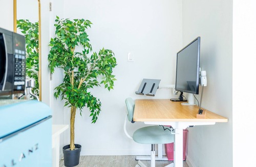 El Segundo Apartment | Stylish mini-studio close to LAX and the beach with AC