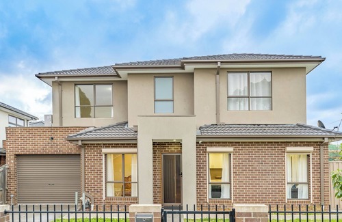 Heidelberg West House | Stylish, modern and secure family home!