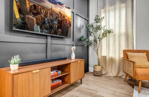Atlanta House | Stylish Modern Boho 4BR Home Near Downtown ATL
