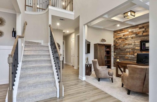 Fayetteville House | Stylish Modern Farmhouse- 4,000 sq ft New Dream Home!