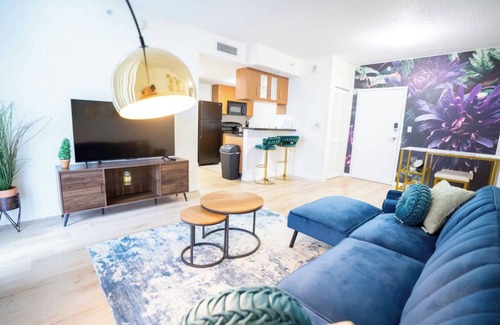 Allapattah Apartment | Stylish modern Miami apartment minutes away from everything!
