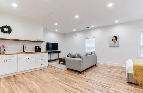 Kirkwood House | Stylish & Modern New Home Downtown Atlanta