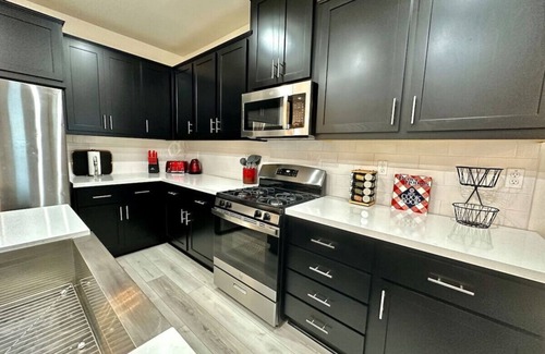 Rocklin House | Stylish & Modern Retreat in Rocklin