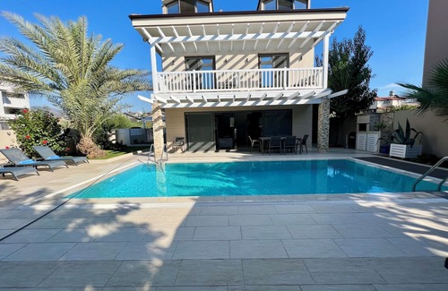 Ciftlik Villa | Stylish, Modern Villa, Airport Transfer on Arrival & Luxury Welcome Pack