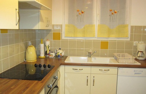 Trebes Villa | Stylish modern villa with private heated pool in scenic Trebes, near Carcassonne