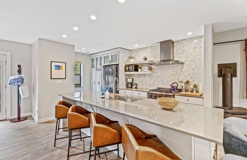 Southside House | Stylish Mountain Home! Walk to Downtown & NAU! Unbelievable Backyard!